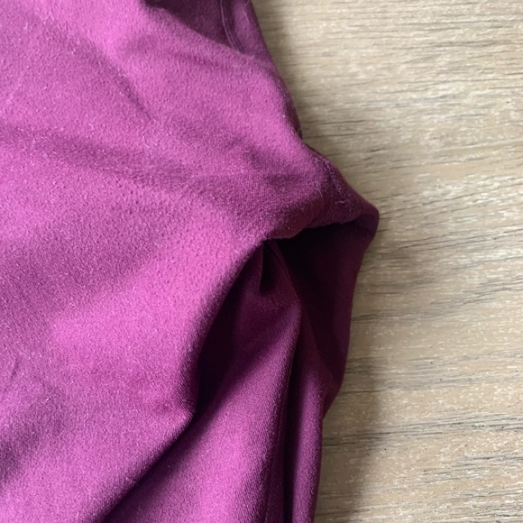 Fabletics define mid rise Capri leggings - Picture 6 of 11